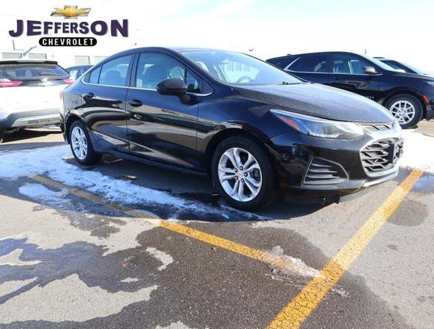 2019 Chevrolet Cruze Vehicle Photo in DETROIT, MI 48207-4102