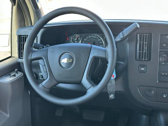 2024 Chevrolet Express Cargo 2500 Vehicle Photo in COLUMBIA, MO 65203-3903