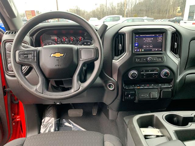 2024 Chevrolet Silverado 2500 HD Vehicle Photo in MOON TOWNSHIP, PA 15108-2571