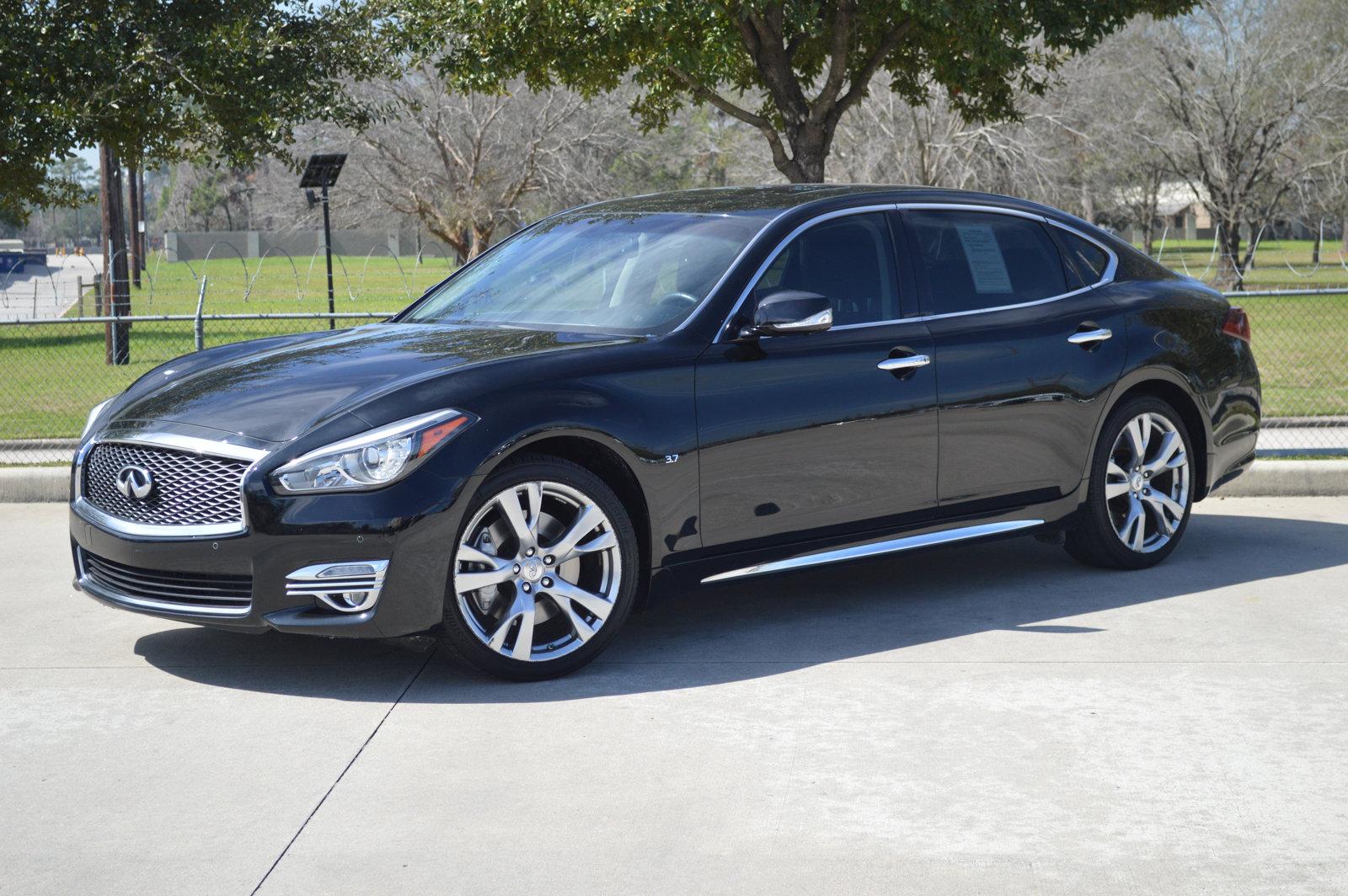 2019 INFINITI Q70L Vehicle Photo in Houston, TX 77090