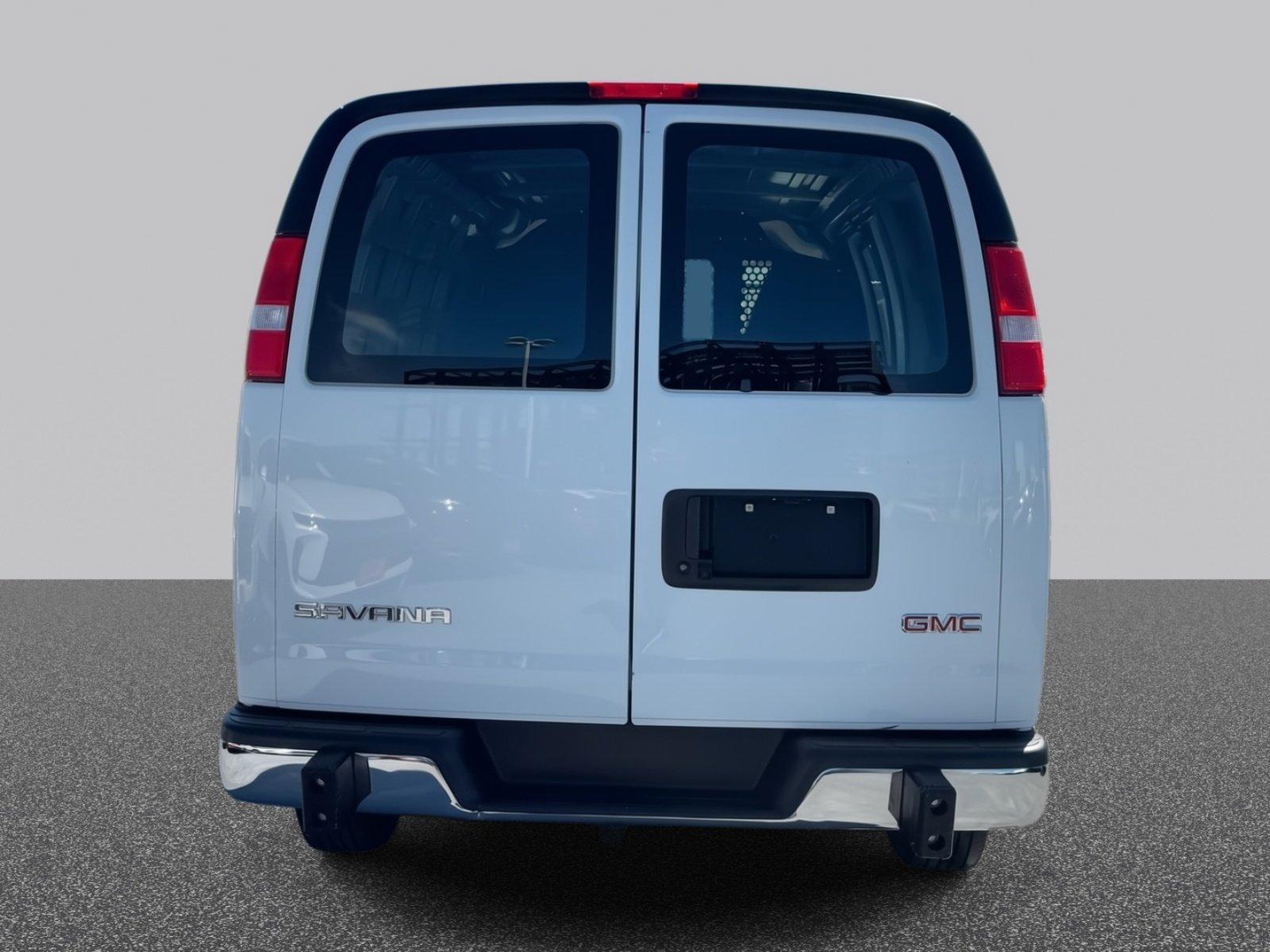 2023 GMC Savana Cargo 2500 Vehicle Photo in LOS ANGELES, CA 90007-3794