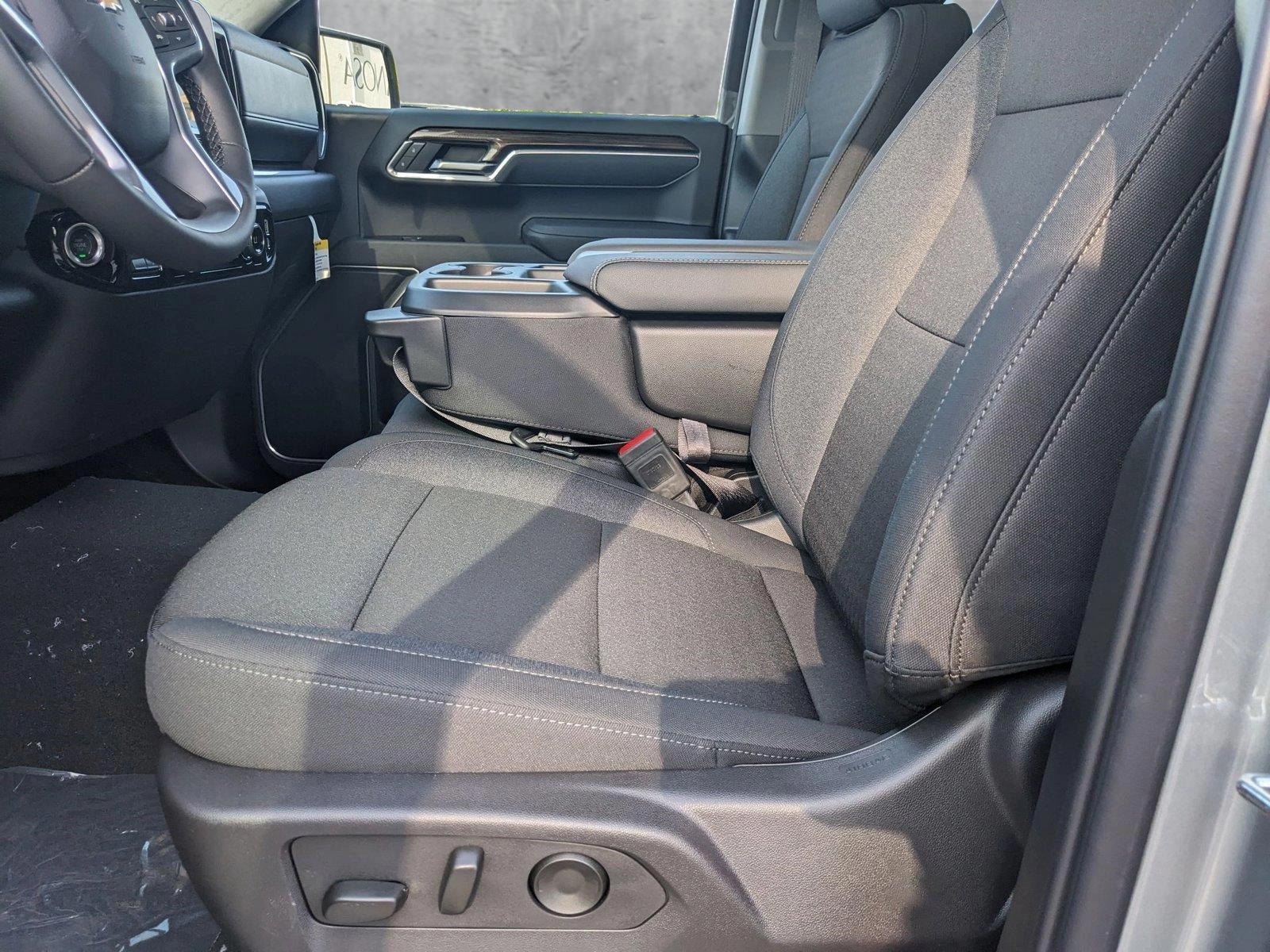 2025 Chevrolet Silverado 1500 Vehicle Photo in MIAMI, FL 33172-3015