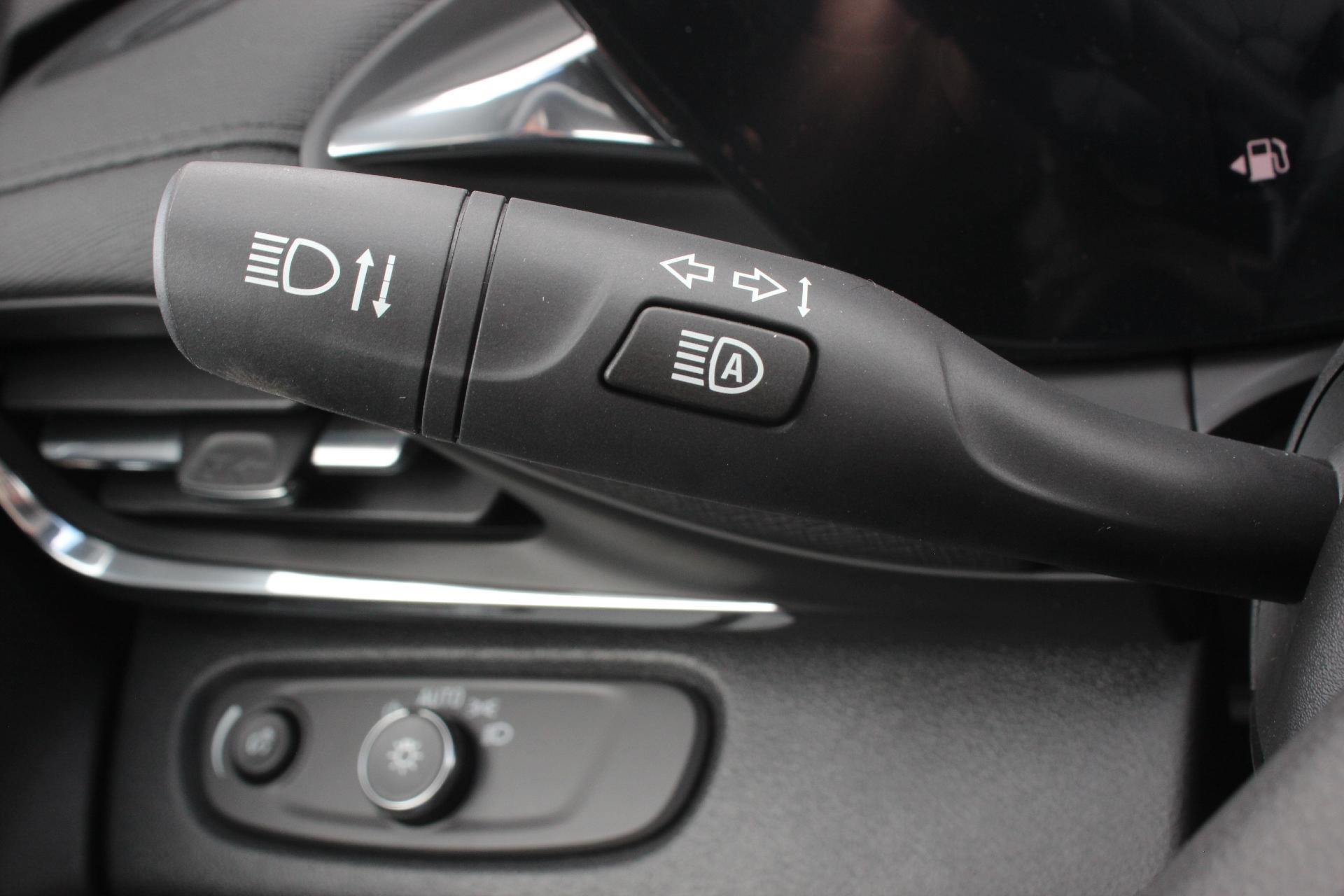 2025 Buick Envista Vehicle Photo in AURORA, CO 80012-4011