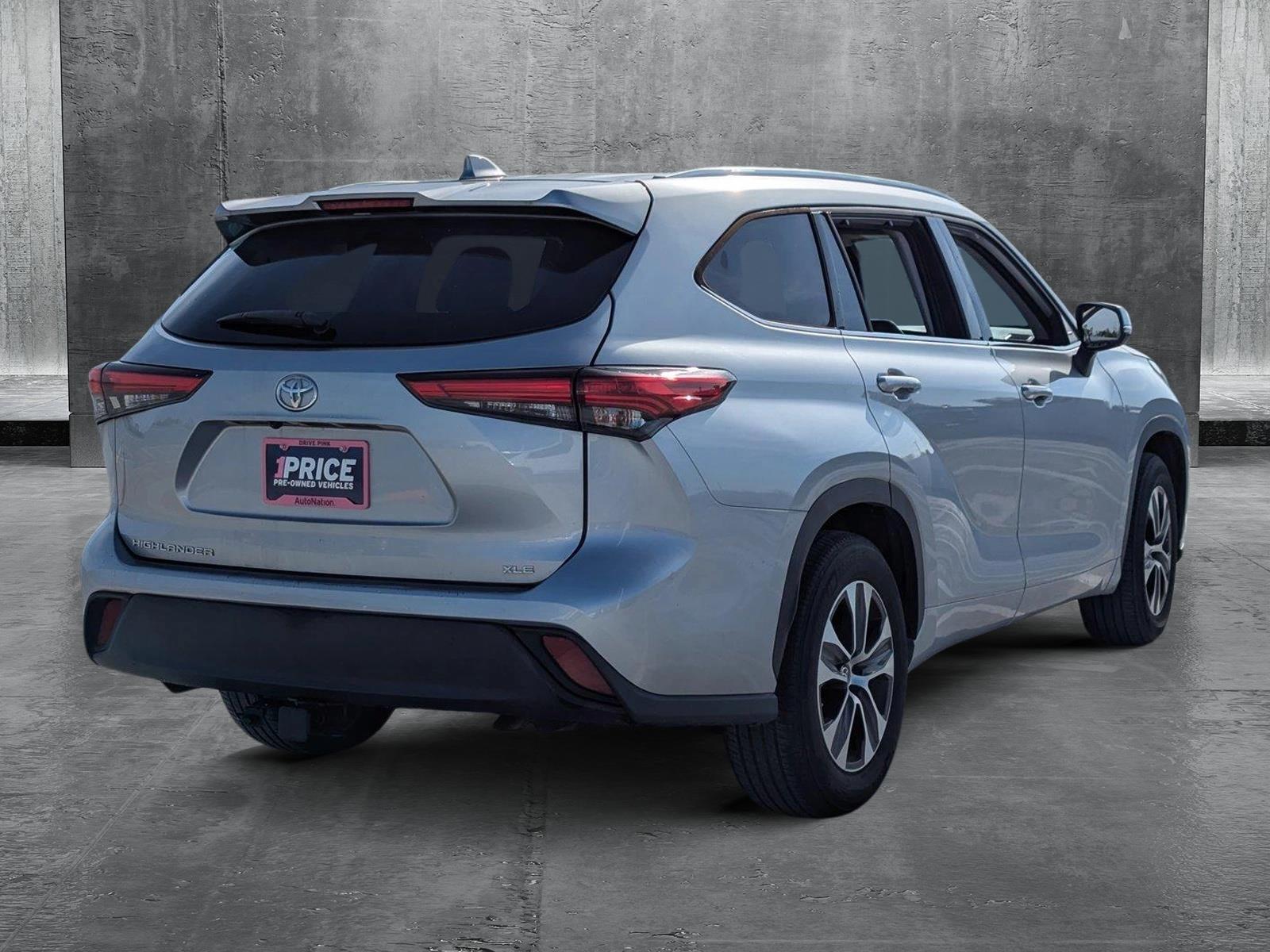 2021 Toyota Highlander Vehicle Photo in Ft. Myers, FL 33907