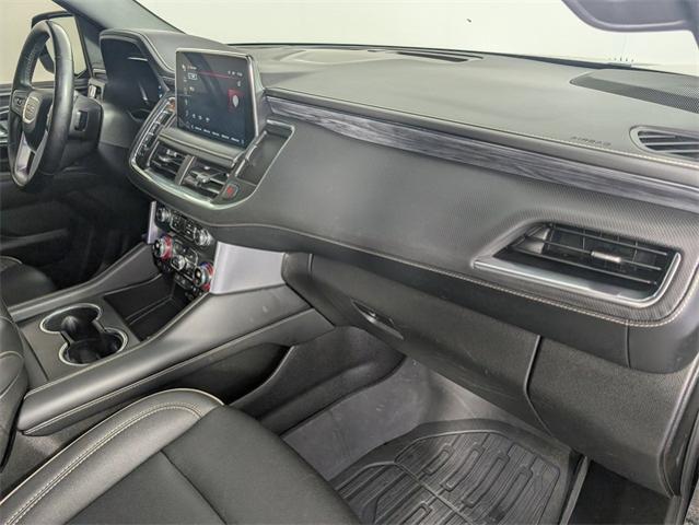 2023 GMC Yukon XL Vehicle Photo in ENGLEWOOD, CO 80113-6708