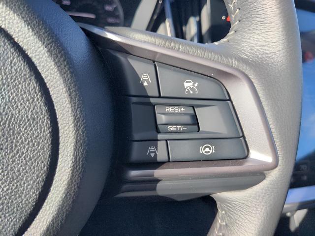 2025 Subaru Outback Vehicle Photo in Green Bay, WI 54304