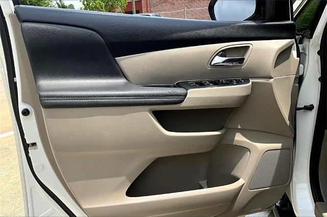 2015 Honda Odyssey Vehicle Photo in Houston, TX 77007