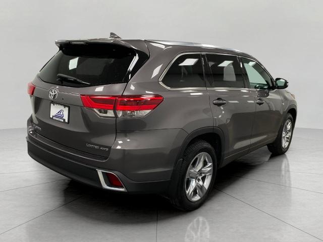 2017 Toyota Highlander Vehicle Photo in Appleton, WI 54913