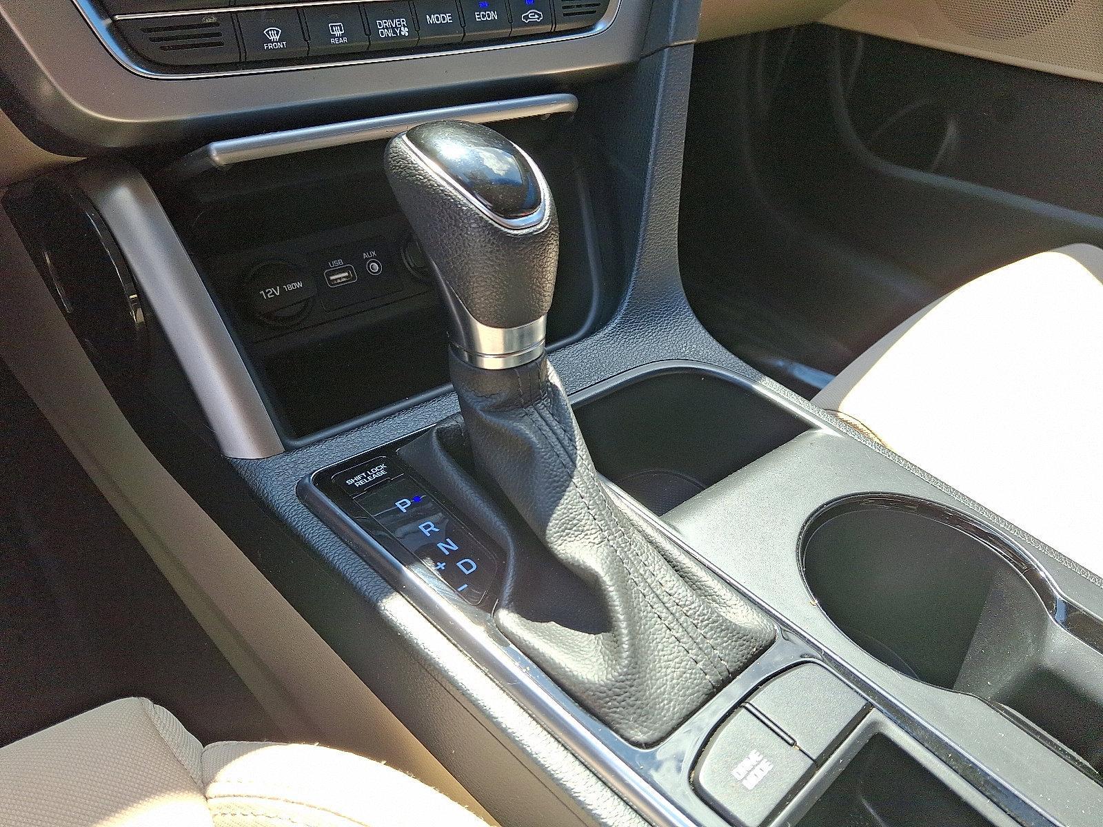 2017 Hyundai SONATA Hybrid Vehicle Photo in Trevose, PA 19053