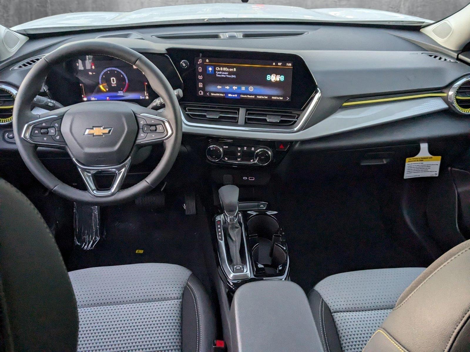2025 Chevrolet Trax Vehicle Photo in GREENACRES, FL 33463-3207