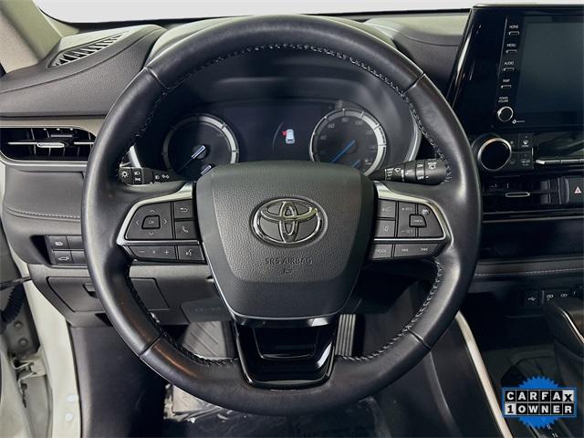 2020 Toyota Highlander Vehicle Photo in Puyallup, WA 98371