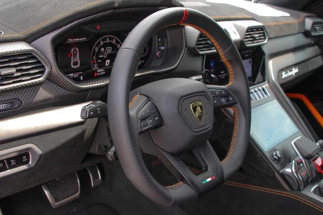 2024 Lamborghini Urus Vehicle Photo in SUGAR LAND, TX 77478