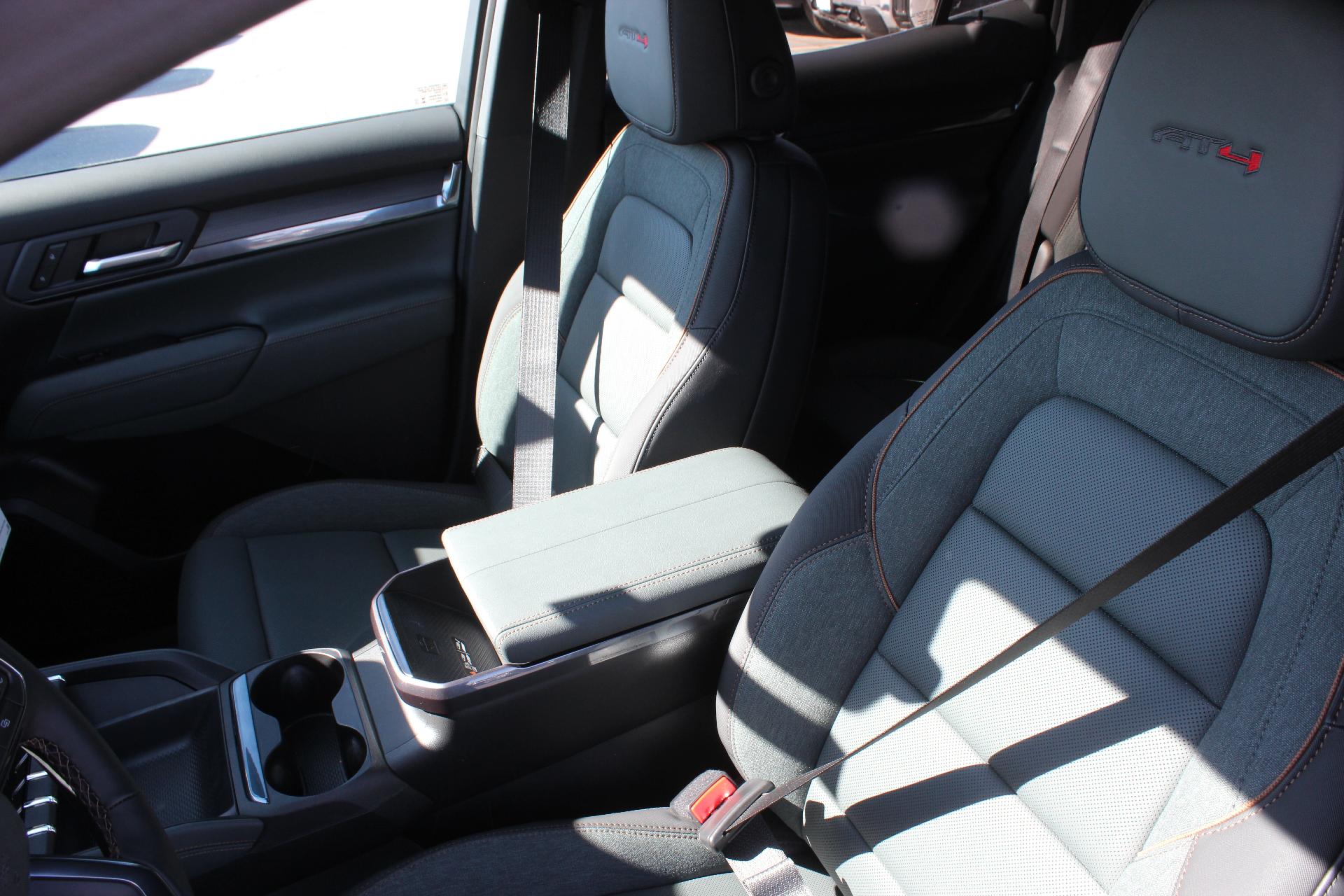 2026 GMC Terrain Vehicle Photo in AURORA, CO 80012-4011