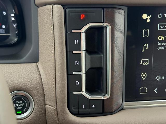 2023 GMC Yukon Vehicle Photo in COLUMBIA, MO 65203-3903