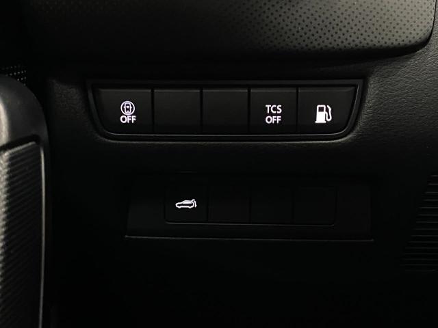 2025 Mazda CX-50 Hybrid Vehicle Photo in Appleton, WI 54913