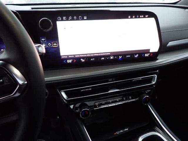 2024 Chevrolet Traverse Vehicle Photo in ZELIENOPLE, PA 16063-2910