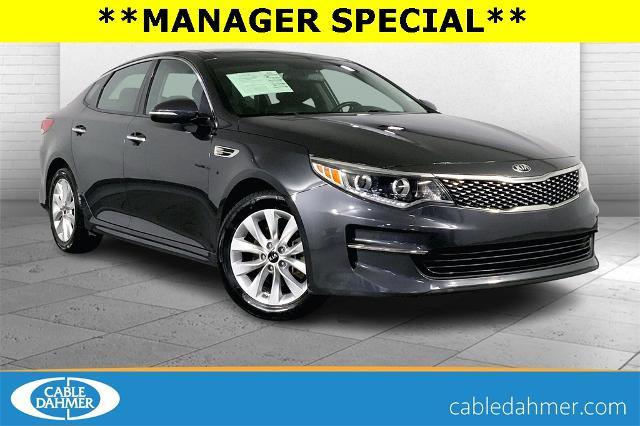 2017 Kia Optima Vehicle Photo in Lees Summit, MO 64086