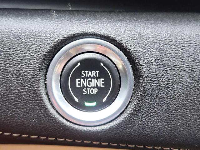 2021 Cadillac Escalade Vehicle Photo in DENTON, TX 76210-9321