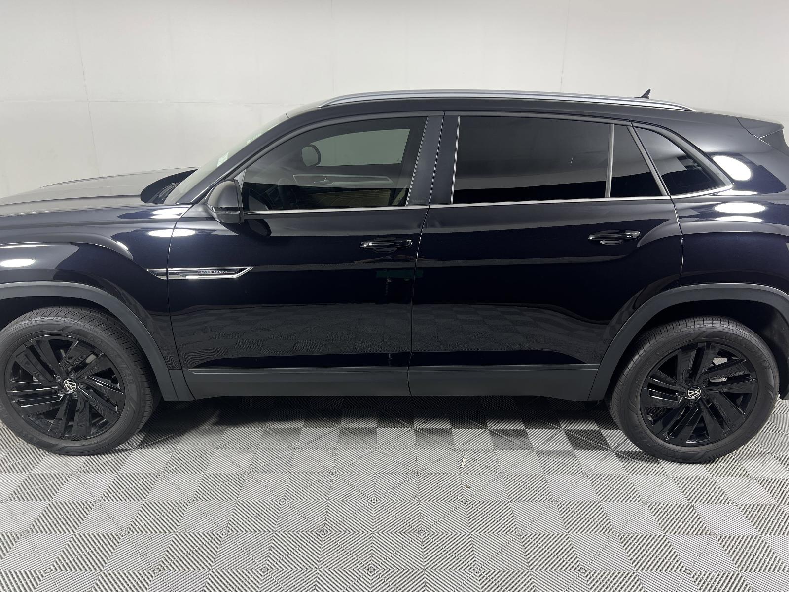 2022 Volkswagen Atlas Cross Sport Vehicle Photo in Georgetown, TX 78626