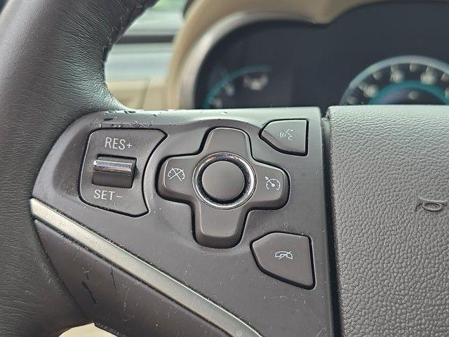 2015 Buick LaCrosse Vehicle Photo in Pleasant Hills, PA 15236