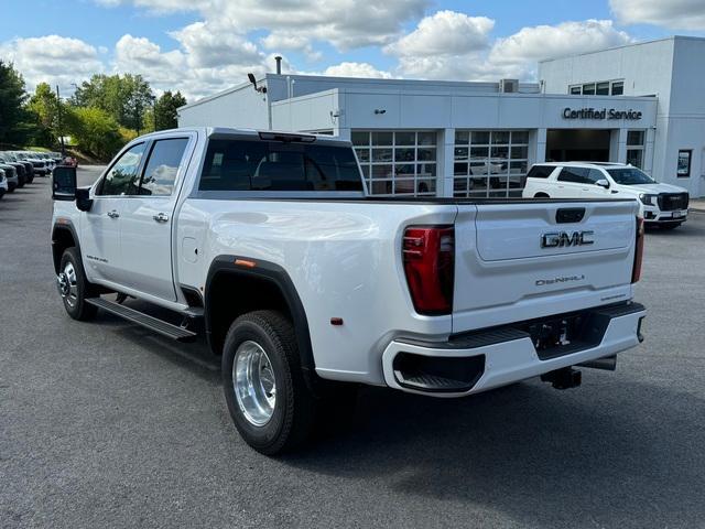 2024 GMC Sierra 3500HD Vehicle Photo in LOWELL, MA 01852-4336