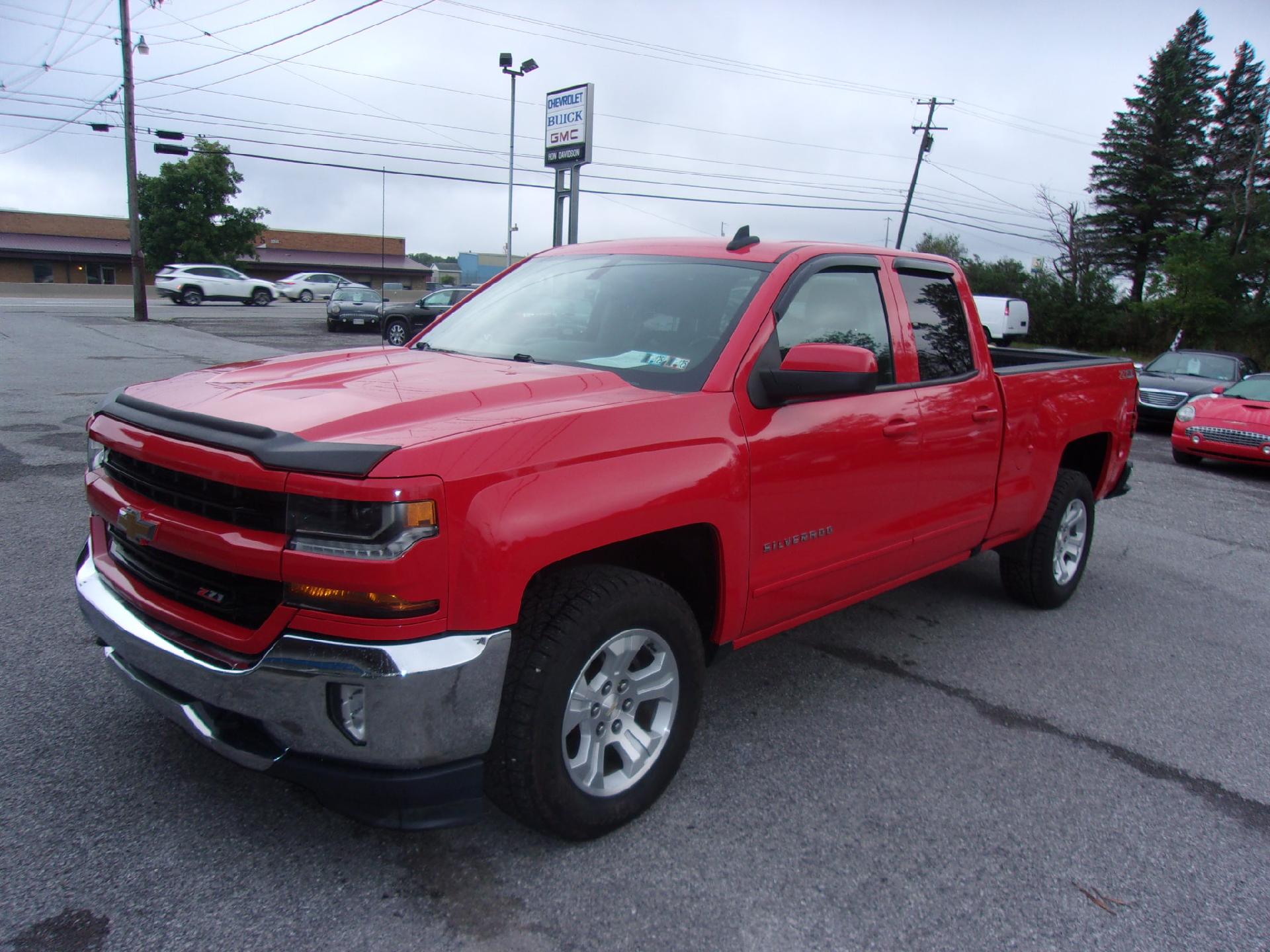 Used 2017 Chevrolet Silverado 1500 LT with VIN 1GCVKREC9HZ388277 for sale in Ebensburg, PA