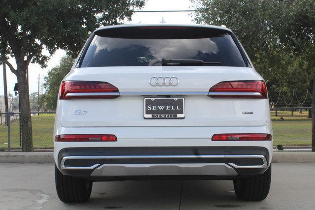 2024 Audi Q7 Vehicle Photo in HOUSTON, TX 77090