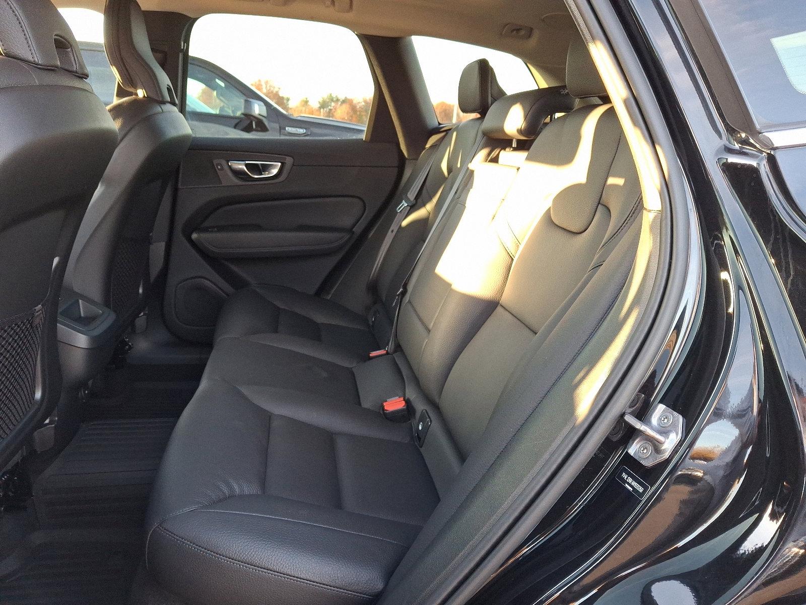 2022 Volvo XC60 Vehicle Photo in Trevose, PA 19053