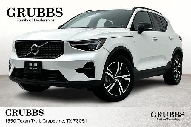 2024 Volvo XC40 Vehicle Photo in Grapevine, TX 76051