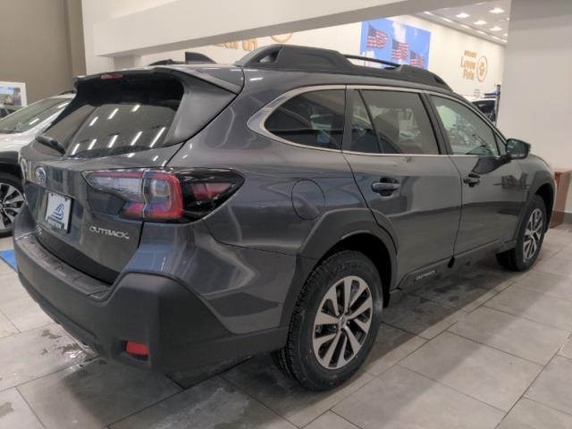 2025 Subaru Outback Vehicle Photo in Green Bay, WI 54304