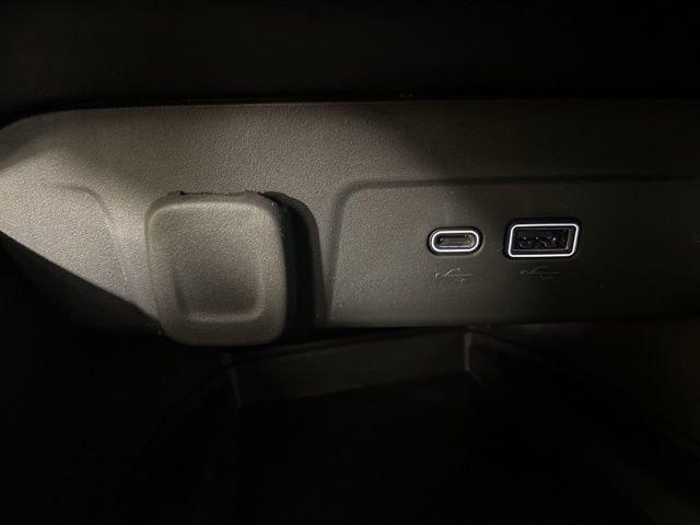 2025 Chevrolet Trax Vehicle Photo in PHOENIX, AZ 85014-3381