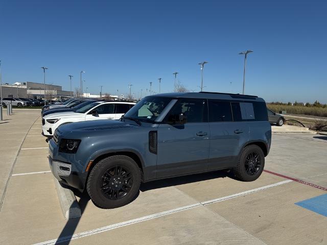 2024 Defender Vehicle Photo in Grapevine, TX 76051