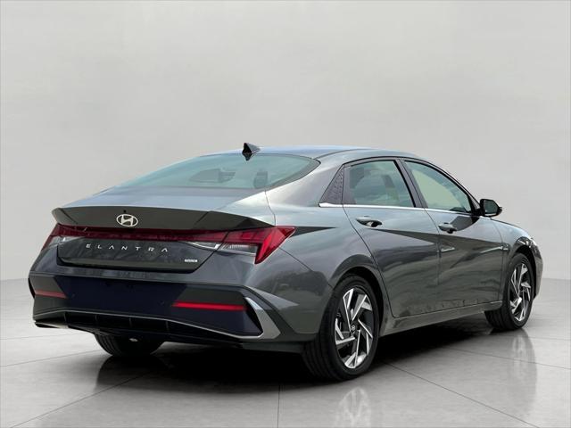 2025 Hyundai ELANTRA Hybrid Vehicle Photo in Green Bay, WI 54304