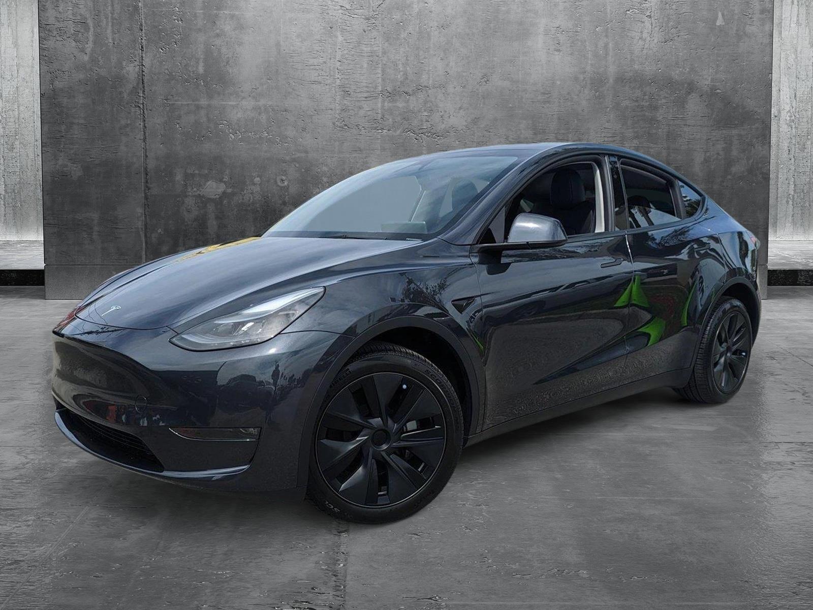 2025 Tesla Model Y Vehicle Photo in Winter Park, FL 32792