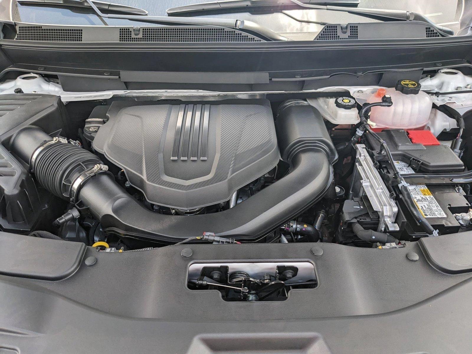 2025 Chevrolet Traverse Vehicle Photo in MIAMI, FL 33172-3015