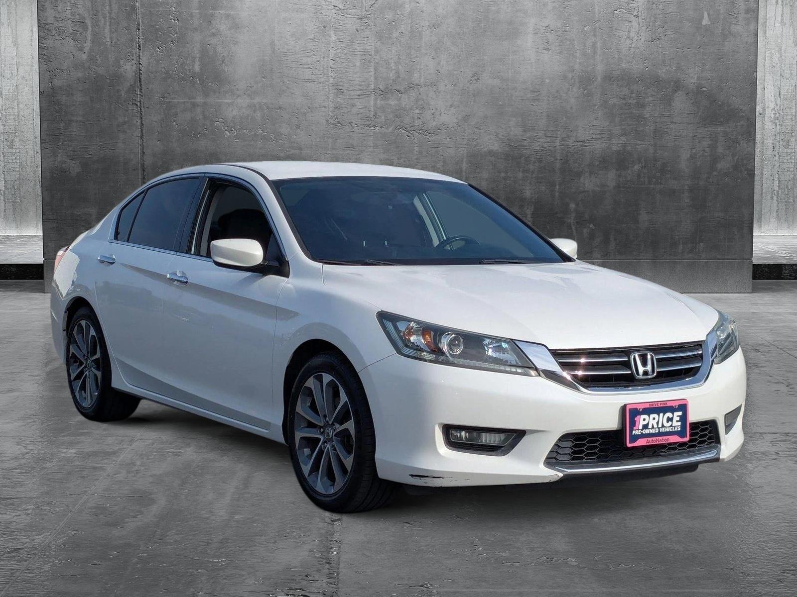 2015 Honda Accord Sedan Vehicle Photo in VALENCIA, CA 91355-1705