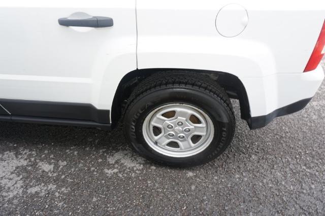 2016 Jeep Patriot Vehicle Photo in FAIRMONT, WV 26554-2318