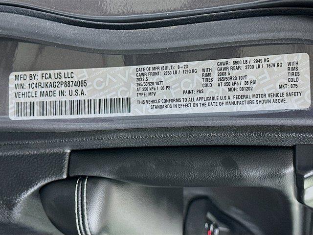 2023 Jeep Grand Cherokee L Vehicle Photo in Doylsetown, PA 18901