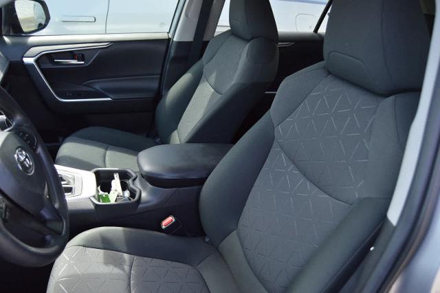 2020 Toyota RAV4 Vehicle Photo in Houston, TX 77090