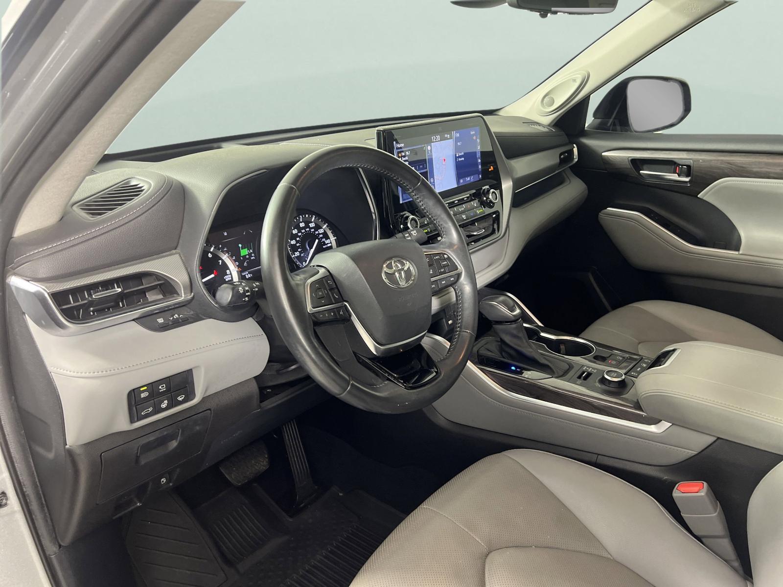 2021 Toyota Highlander Vehicle Photo in Georgetown, TX 78626