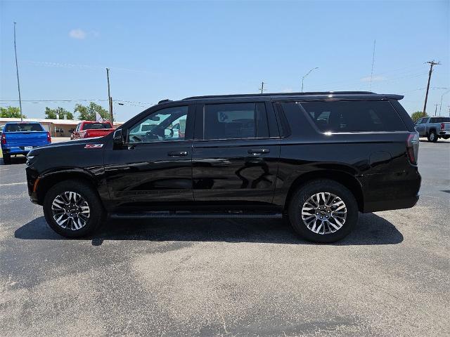 2025 Chevrolet Suburban Vehicle Photo in EASTLAND, TX 76448-3020