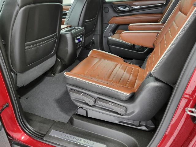 2023 GMC Yukon XL Vehicle Photo in Neenah, WI 54956