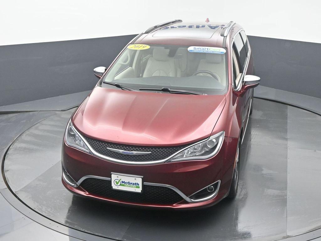 2019 Chrysler Pacifica Vehicle Photo in Marion, IA 52302
