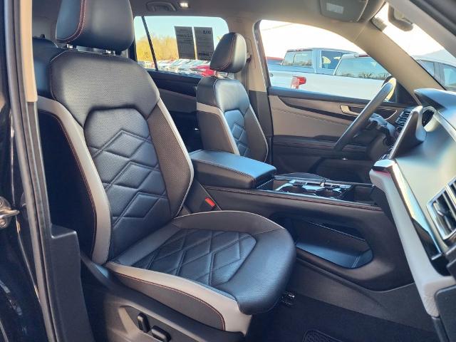 2024 Volkswagen Atlas Vehicle Photo in PARIS, TX 75460-2116