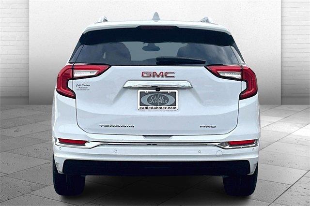 2022 GMC Terrain Vehicle Photo in TOPEKA, KS 66609-0000