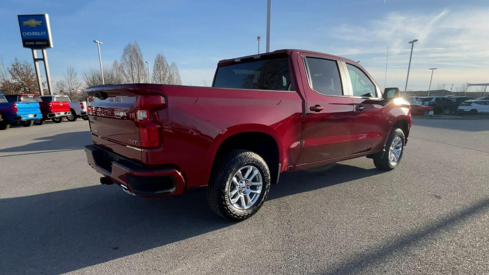 2025 Chevrolet Silverado 1500 Vehicle Photo in BENTONVILLE, AR 72712-4322