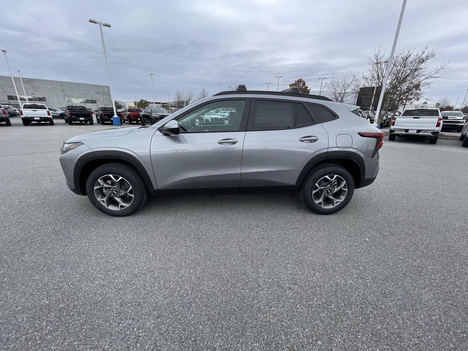 2025 Chevrolet Trax Vehicle Photo in BENTONVILLE, AR 72712-4322