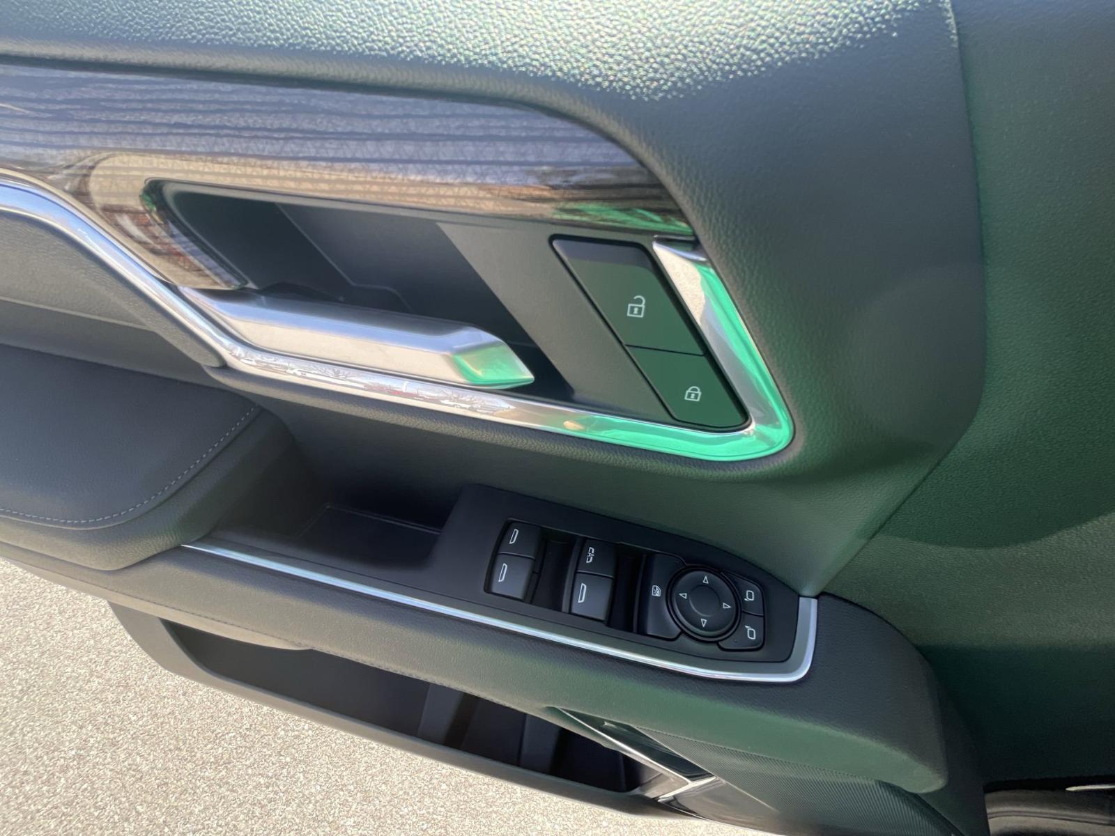 2025 Chevrolet Silverado 1500 Vehicle Photo in BENTONVILLE, AR 72712-4322