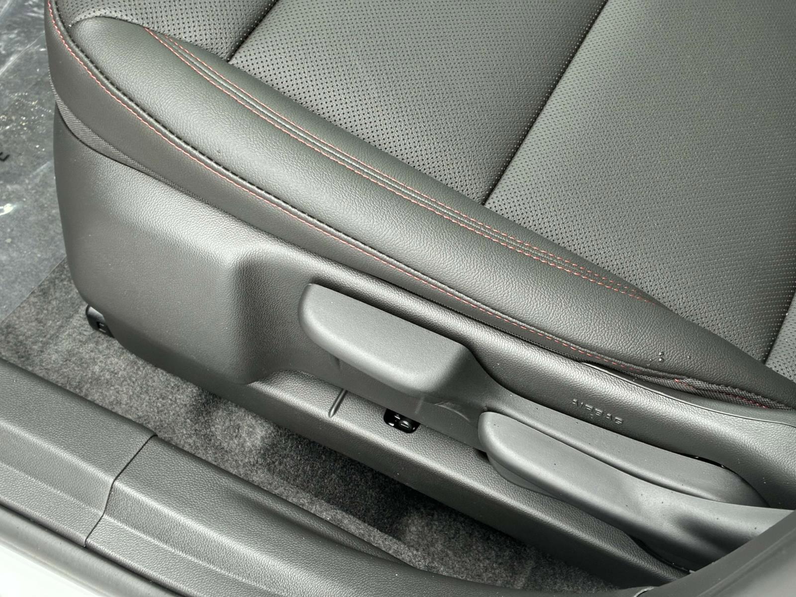 2025 Chevrolet Trax Vehicle Photo in LOS ANGELES, CA 90007-3794