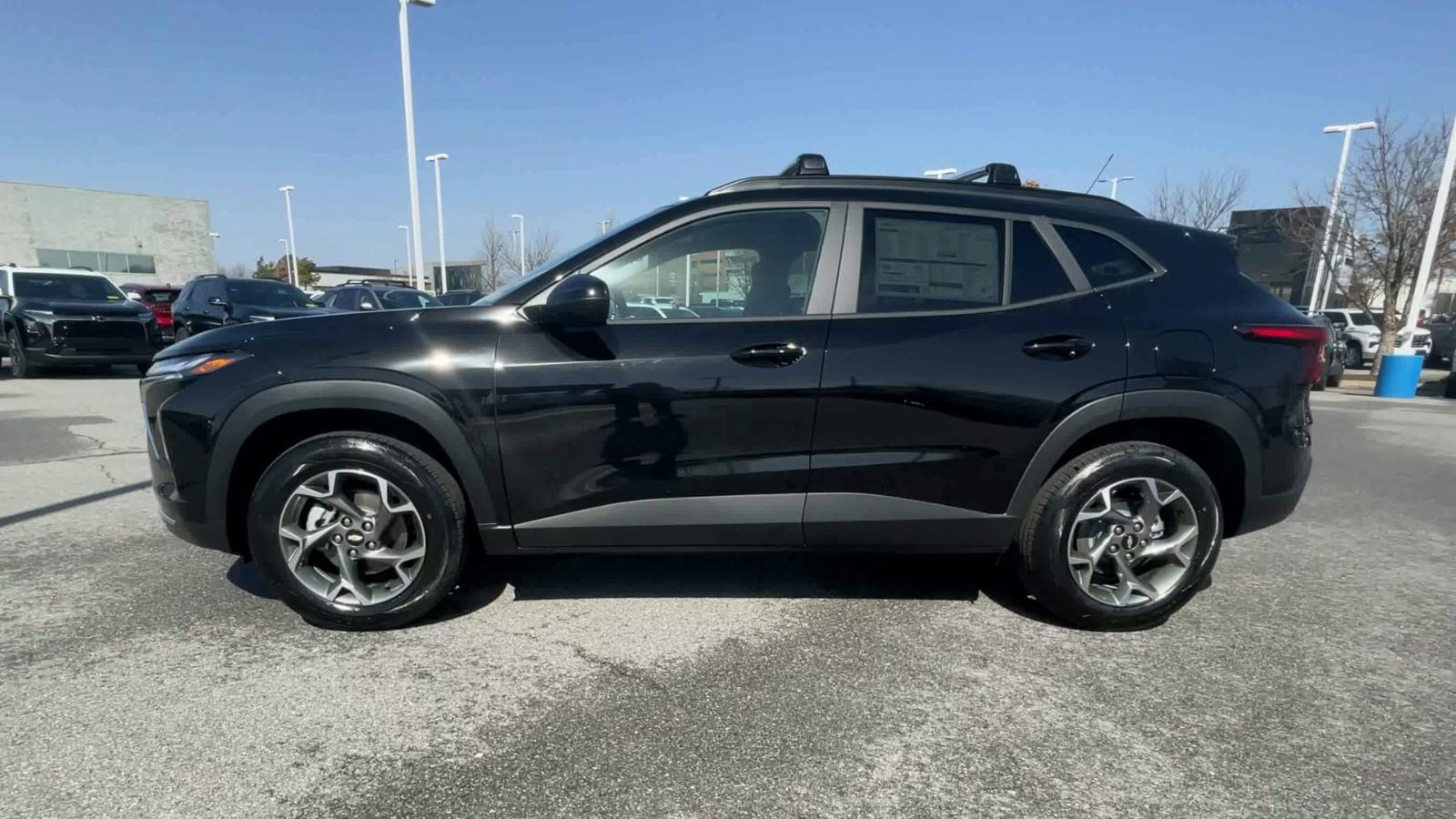 2025 Chevrolet Trax Vehicle Photo in BENTONVILLE, AR 72712-4322
